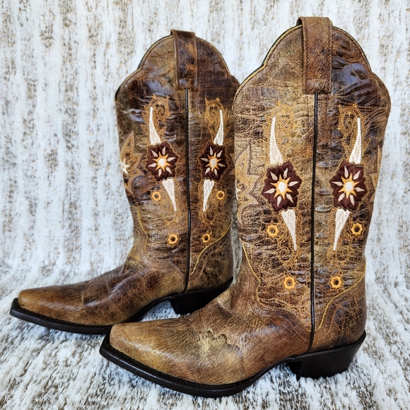 J.B. Dillon Shoes - J.B. Dillon Distressed Leather Western Cowboy Boots Tan Floral | Women's Size 5B